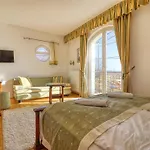 Panorama Guest house 3*